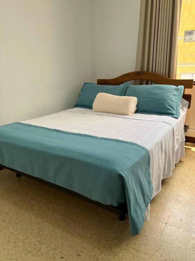 Hotel Caucasia Extérieur photo